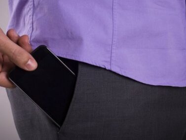 The Hidden Risk Men Are Ignoring about putting cellphone in their pockets