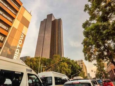 Reserve Bank Warns AI Could Be a Bigger Threat to South Africa Than Iran War